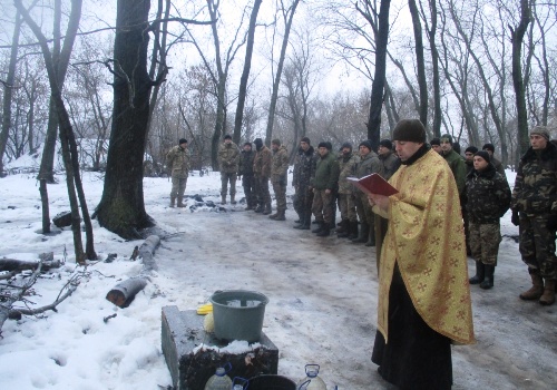 Різдвяні свята святкував «не в царській палаті, а межи солдати».(ФОТО)